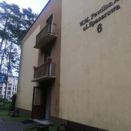 Przytulny mini apartament dla 4 osób Łukęcin Exterior foto