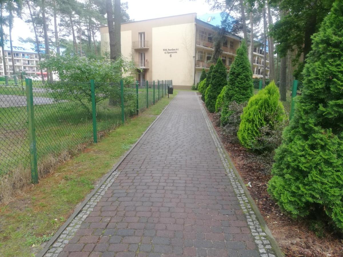 Przytulny mini apartament dla 4 osób Łukęcin Exterior foto